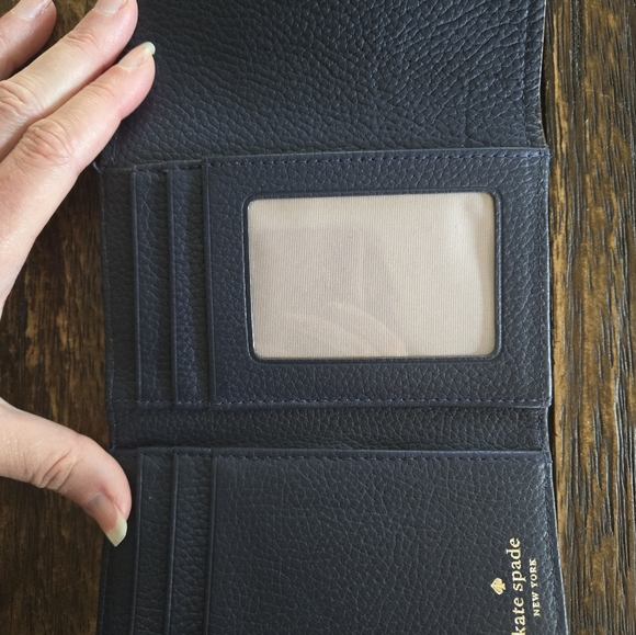 NEW Kate Spade Trifold Wallet - Picture 2 of 4